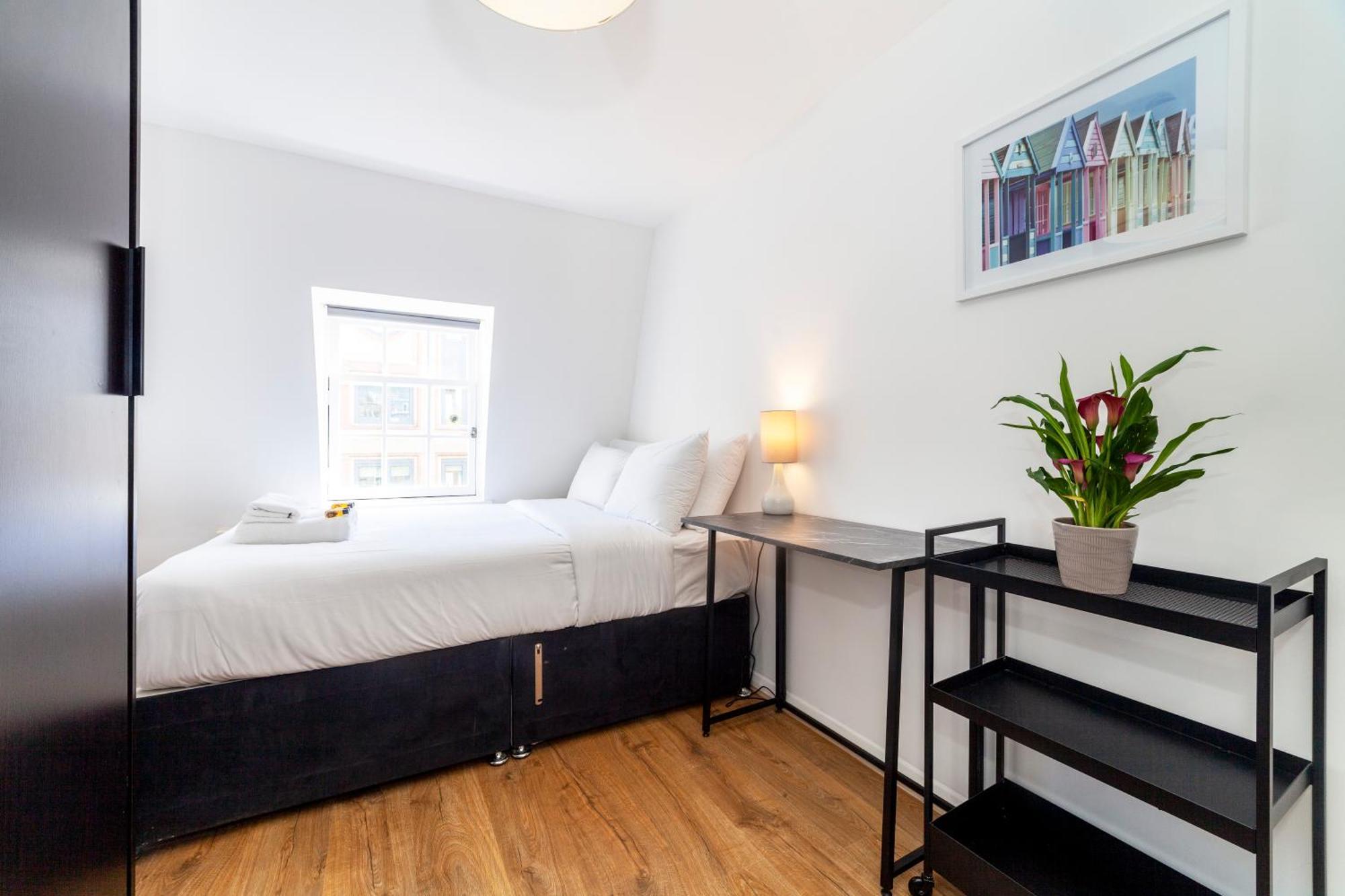 Vibrant 2br Flat In The Heart Of Fitzrovia * Londra